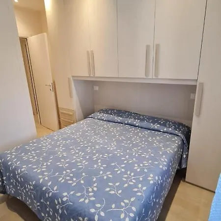 Casa Stella Centro Foce 200 Mt Dalla Passeggiata Imperatrice アパート