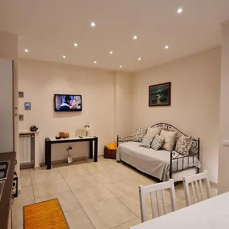 Casa Stella Centro Foce 200 Mt Dalla Passeggiata Imperatrice アパート *
