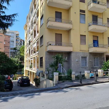 Casa Stella Centro Foce 200 Mt Dalla Passeggiata Imperatrice Apartman *